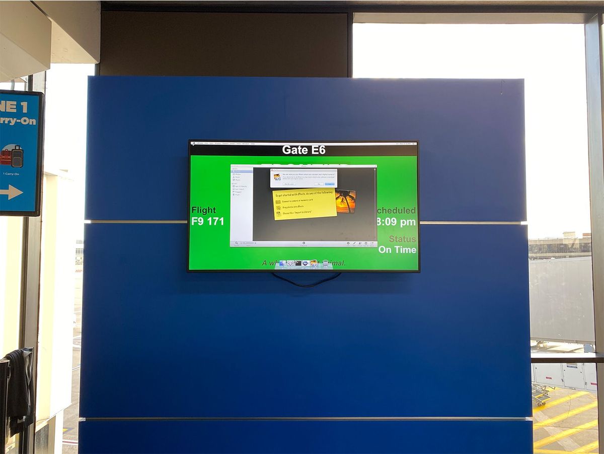 A Trip to the Airport / Digitized Wayfinding